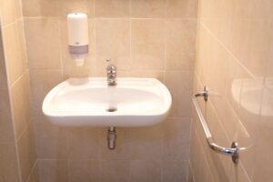 Ванная комната в отеле Пирс (корпус 2)